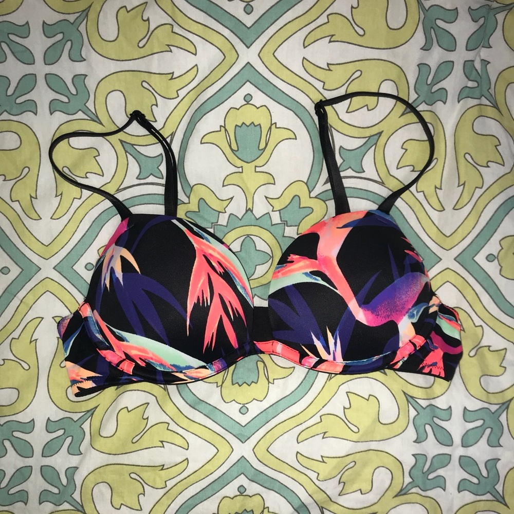 NWOT Pink Wear Everywhere Bra